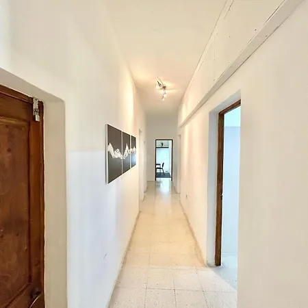 St Julians - Balluta Bay Large 3 Bedroom Lejlighed