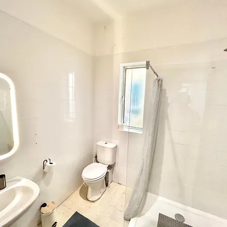 St Julians - Balluta Bay Large 3 Bedroom 公寓 *