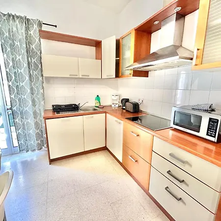 St Julians - Balluta Bay Large 3 Bedroom アパート スリーマ