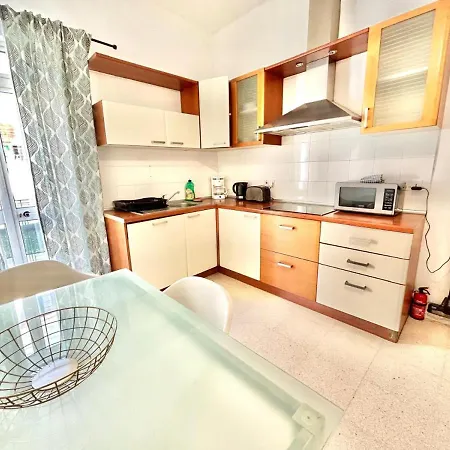 St Julians - Balluta Bay Large 3 Bedroom Apartamento *