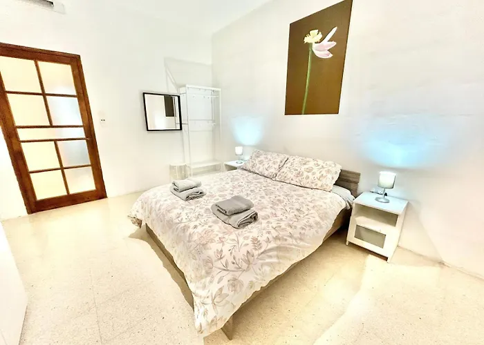 Apartamento St Julians - Balluta Bay Large 3 Bedroom Sliema