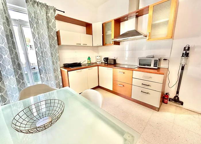 St Julians - Balluta Bay Large 3 Bedroom Sliema