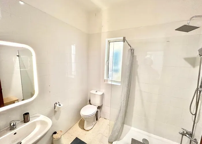 St Julians - Balluta Bay Large 3 Bedroom Apartamento *